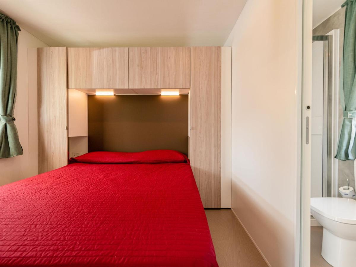 Holiday Home Garda Suite Deluxe By Interhome Rivoltella del Garda Exterior foto