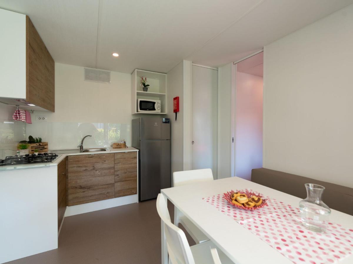 Holiday Home Garda Suite Deluxe By Interhome Rivoltella del Garda Exterior foto